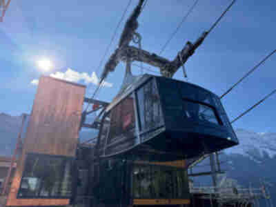 The Schilthornbahn cable car from Mürren down to the Lauterbrunnen valley