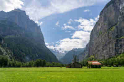 Hiking from Stechelberg to Lauterbrunnen