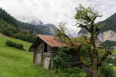 Hiking from Lauterbrunnen to Wengen