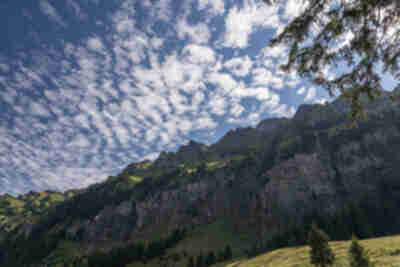 Hiking from Wengen to Kleine Scheidegg