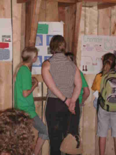 Nehemiah presenting